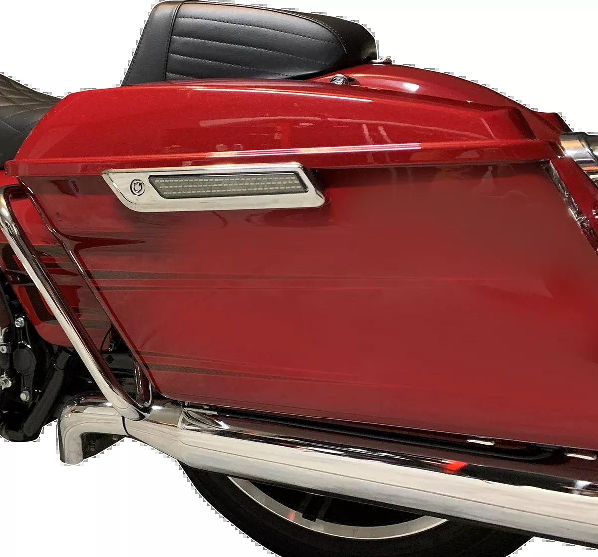Custom Dynamics Latch Light - Saddlebag - Smoke - Chrome - CD-SBL-BCM-SC