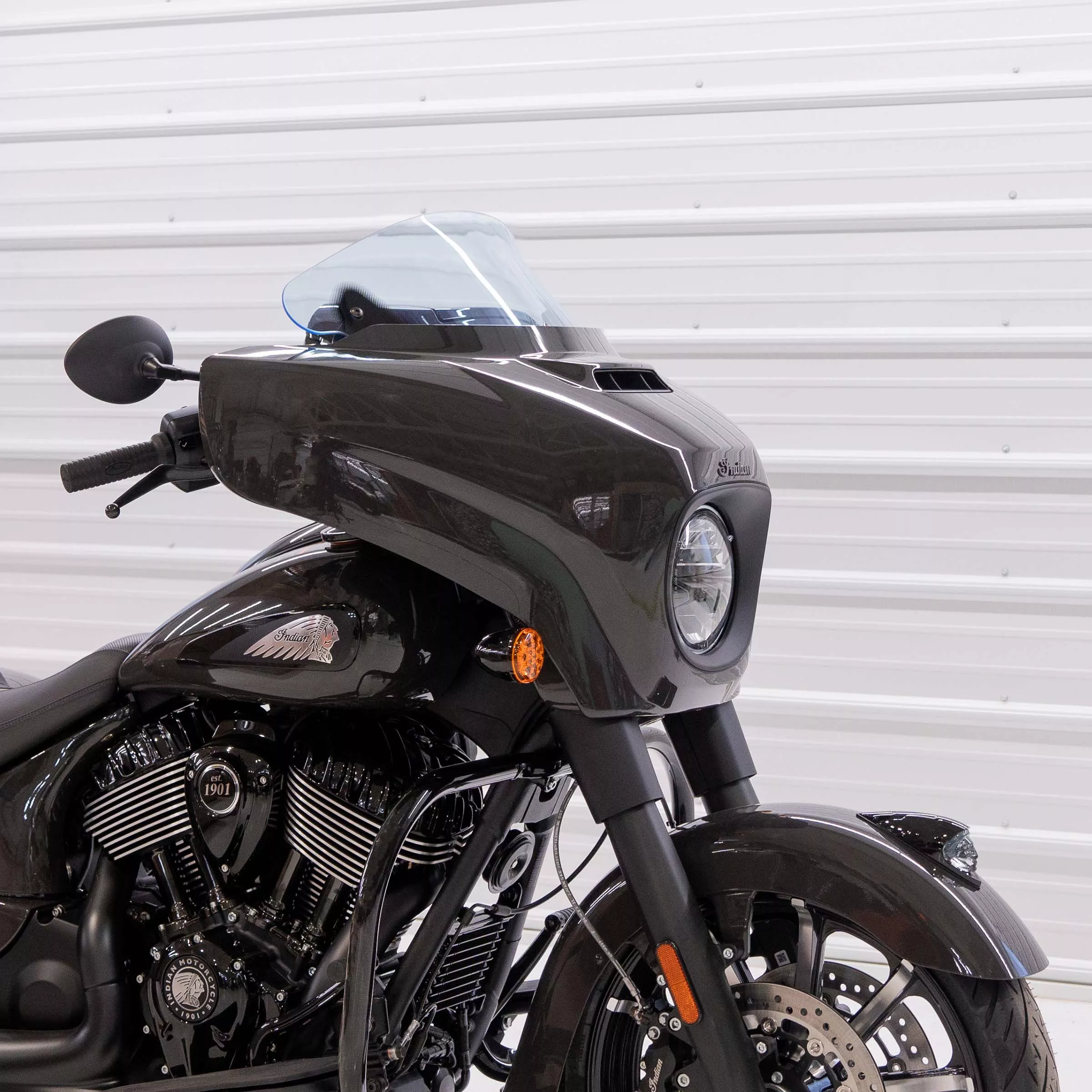 Klock Werks 10" Blue Ice Flare Windshield 2014-2026 Indian Chieftain Roadmaster