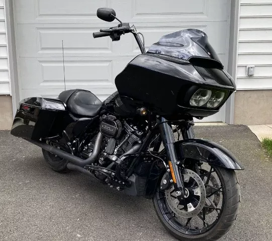 Klock Werks 9" Dark Smoke Flare Windshield for 2015-25 Harley Road Glide Models