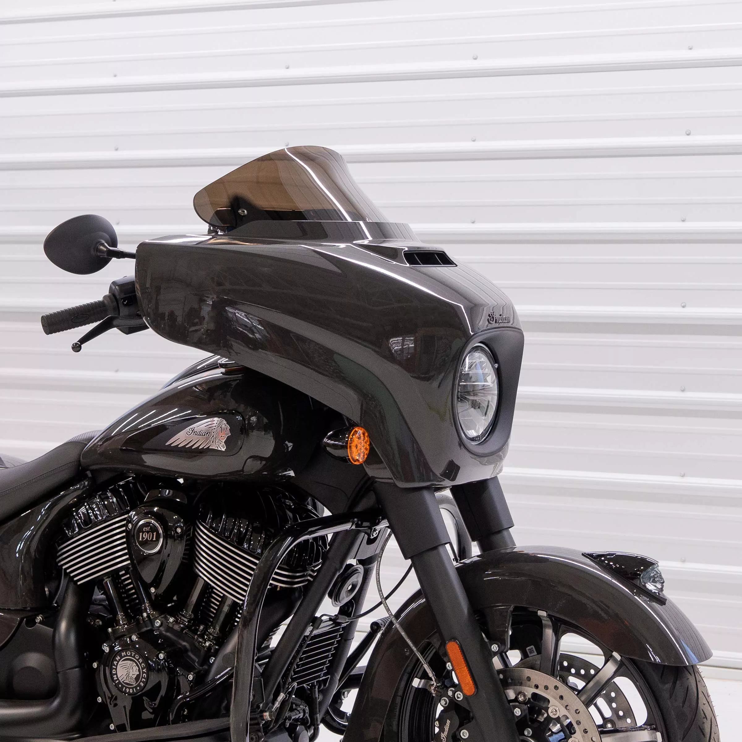 Klock Werks Kolor Flare 10" Bronze Windshield 14-26 Indian Chieftain Roadmaster
