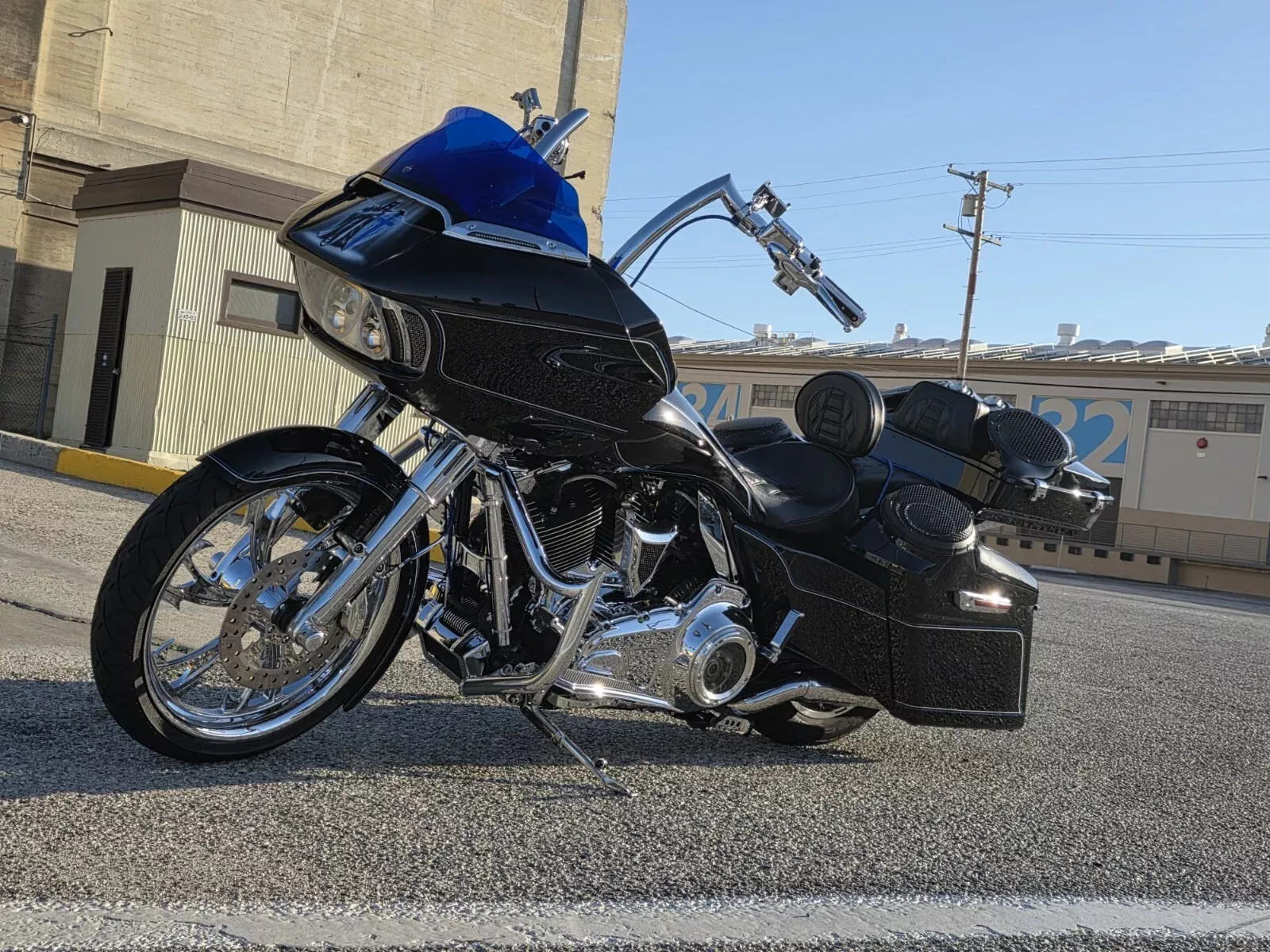Klock Werks Kolor Flare 9" Blue Windshield fits 2015-2025 Harley Road Glide FLTR