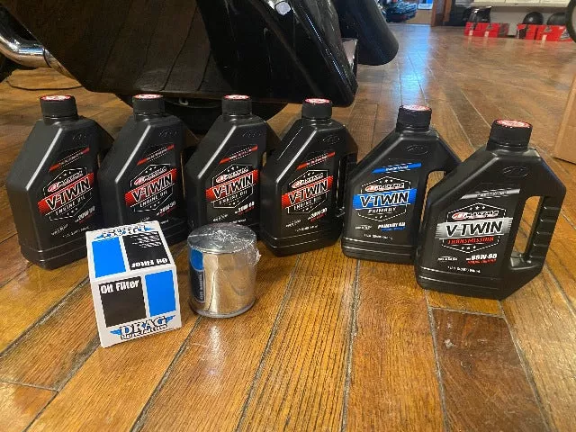 Maxima Complete Synthetic Oil Change Kit Chrome Filter for 1999-17 Harley Models