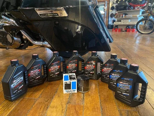 Maxima Trans Primary Synthetic Engine Oil & Filter Kit for 2017-2022 Harley M8