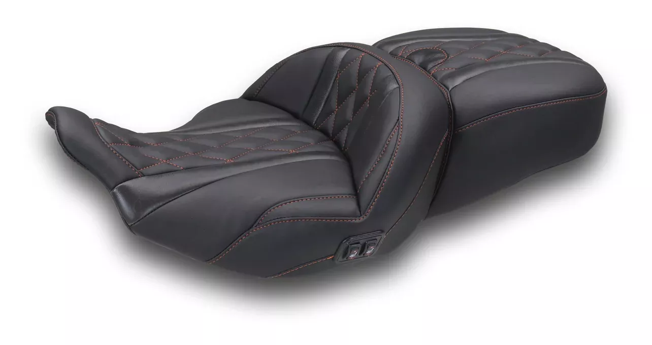 Mustang Super Touring Deluxe Diamond Heated One-Piece 2-Up Seat For Harley FLHX / FLTRX 2023-2026