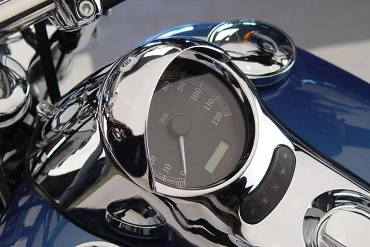 National Cycle Speedometer Cowl for Harley Davidson Models with 4.5 inch Tank Console Speedometers