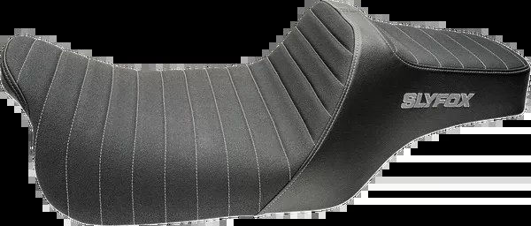Slyfox Highnoon Seat - Vinyl - Classic Stitch - Silver Logo - FLH/FLT '08-'24
