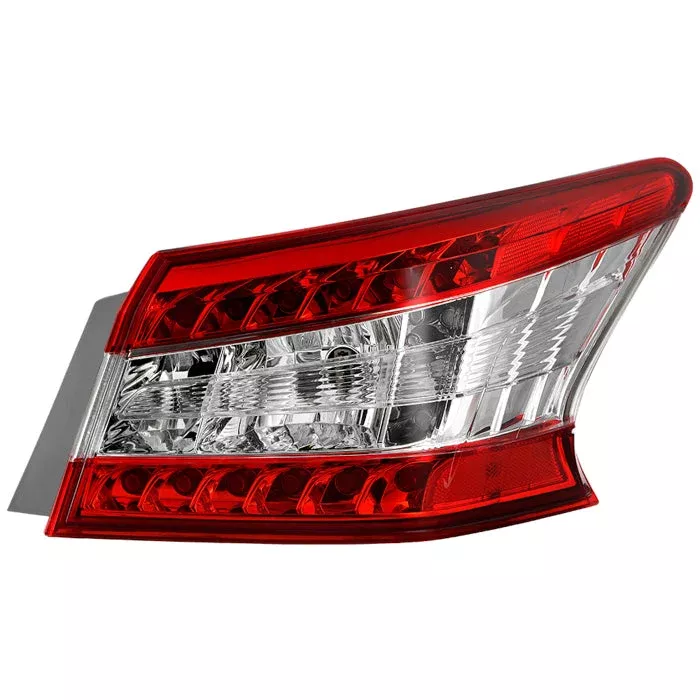 SPYDER xTune Nissan Sentra 2013-2015 OEM Passenger Side Outer Tail Light – Right 9055393